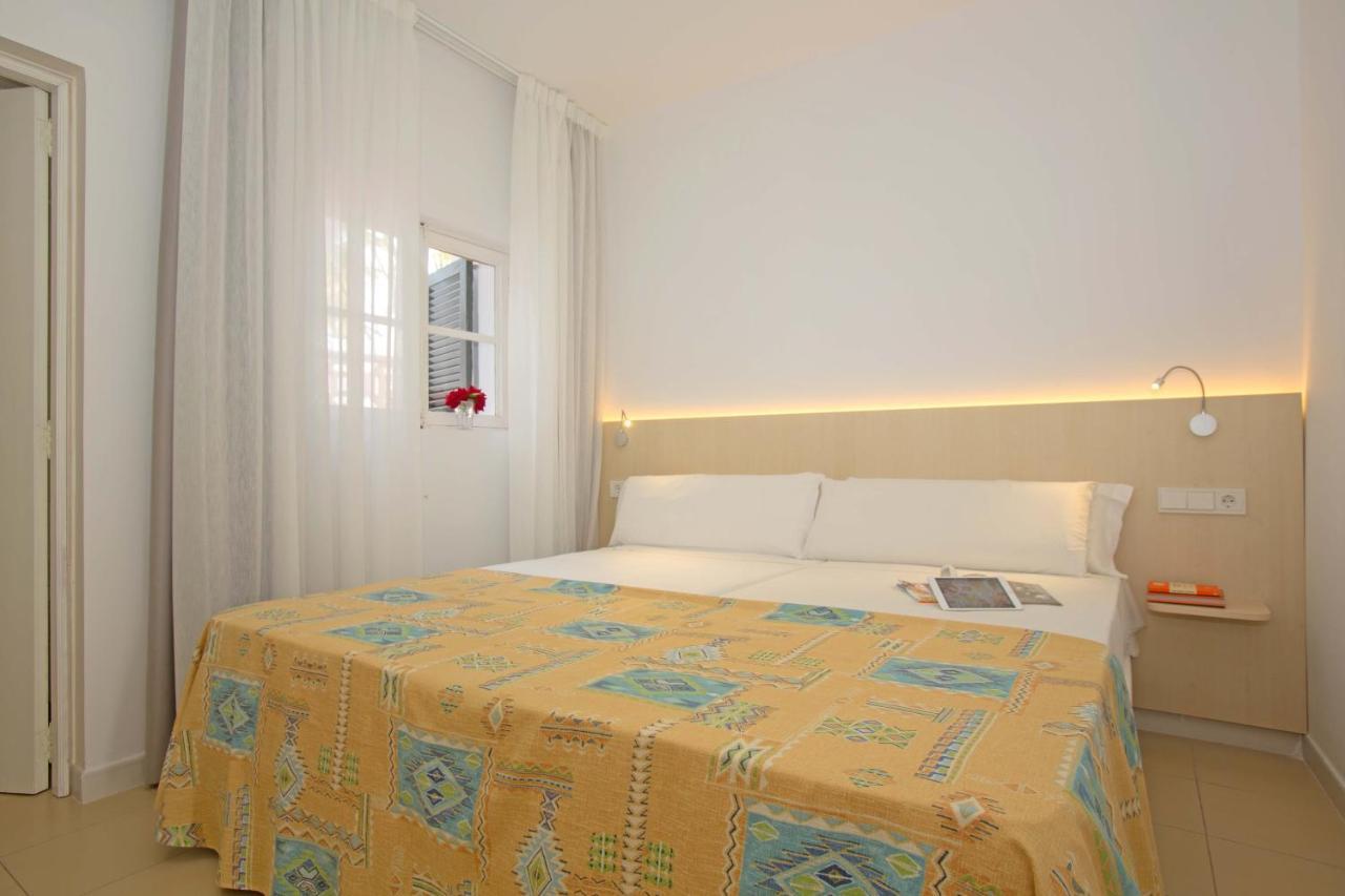 Gavimar Ariel Chico And Hotell Cala D´Or